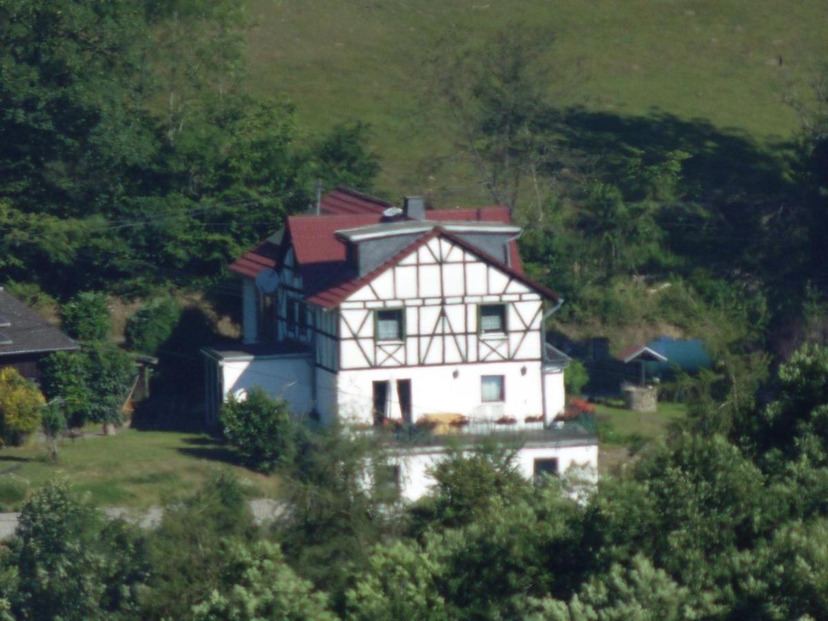 Ferienwohnung Schaefer Waldbreitbach Esterno foto