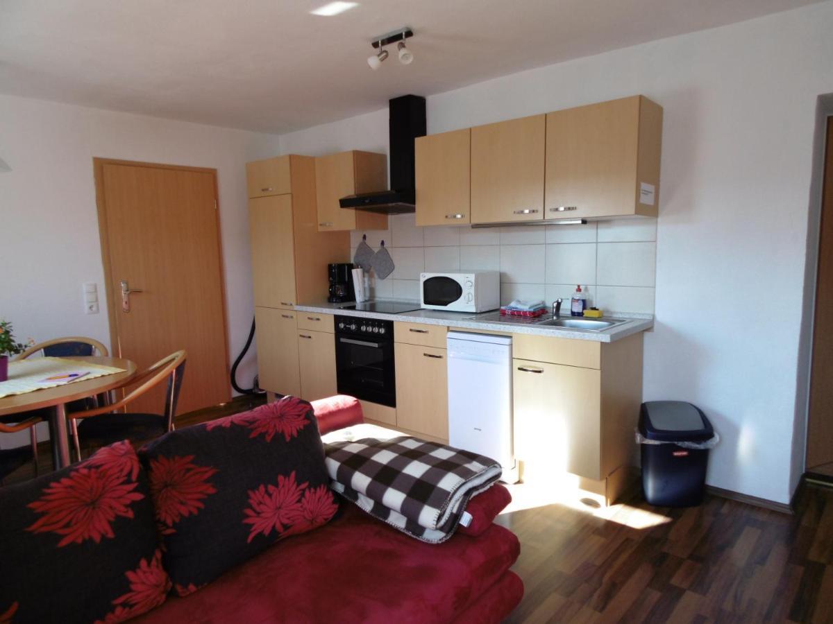 Ferienwohnung Schaefer Waldbreitbach Esterno foto