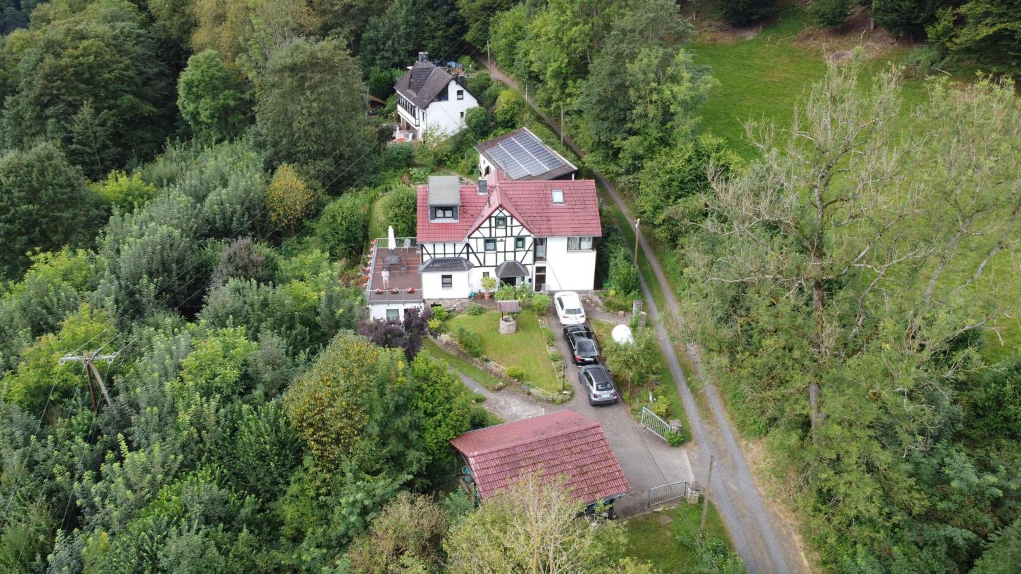 Ferienwohnung Schaefer Waldbreitbach Esterno foto